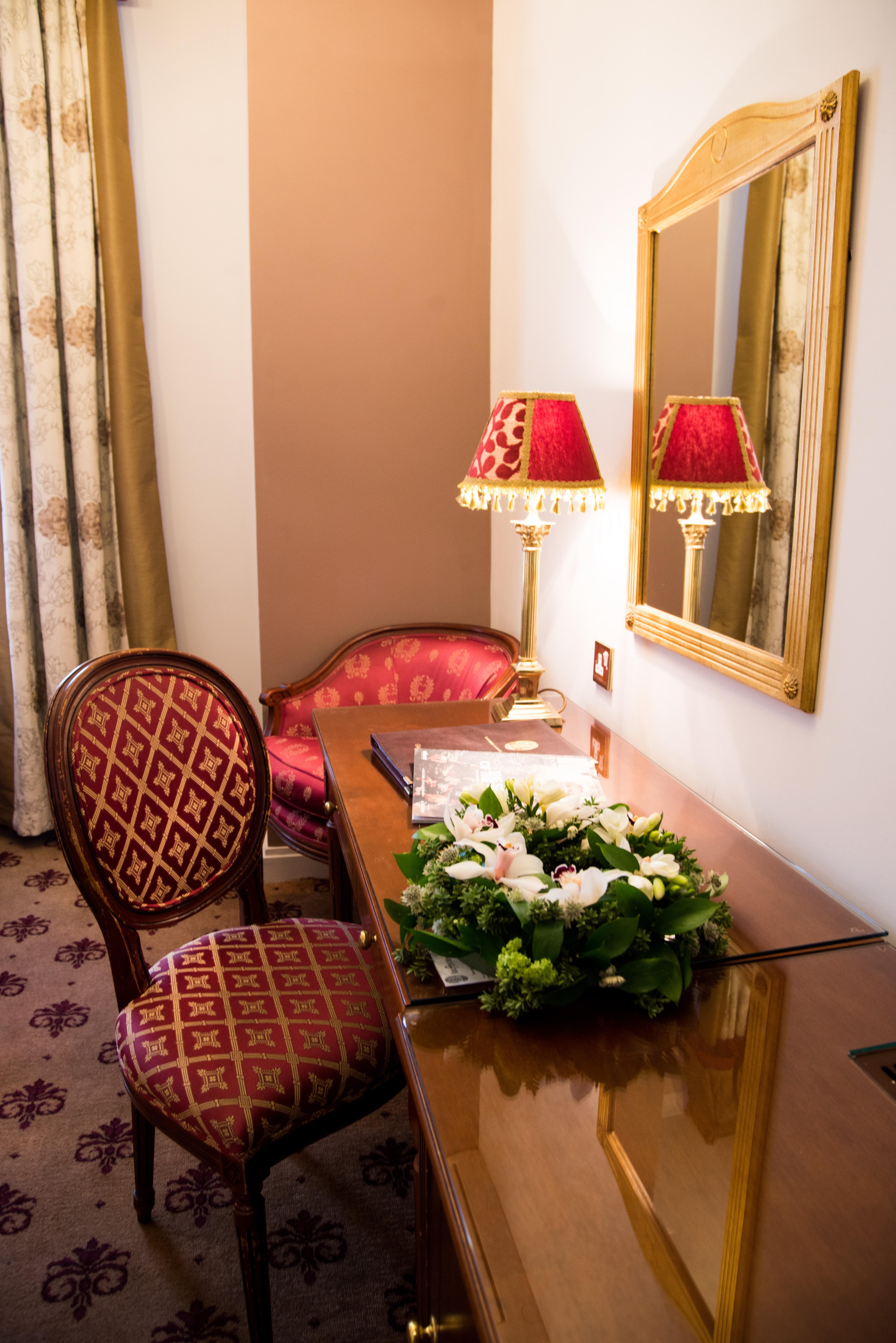 London Lodge Hotel Екстер'єр фото
